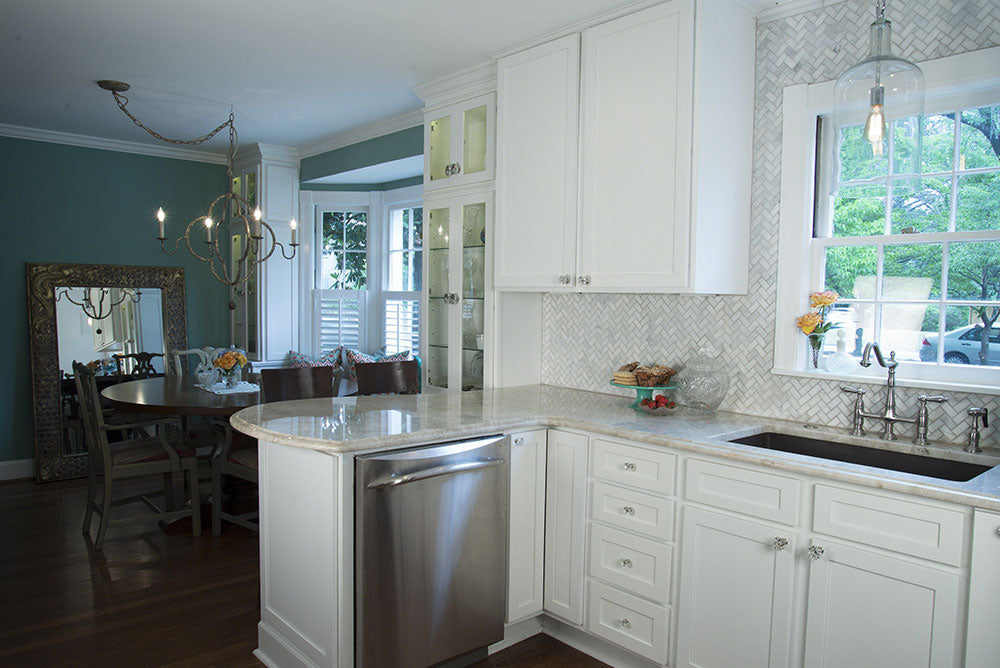 Arabescato Carrara Herringbone Pattern