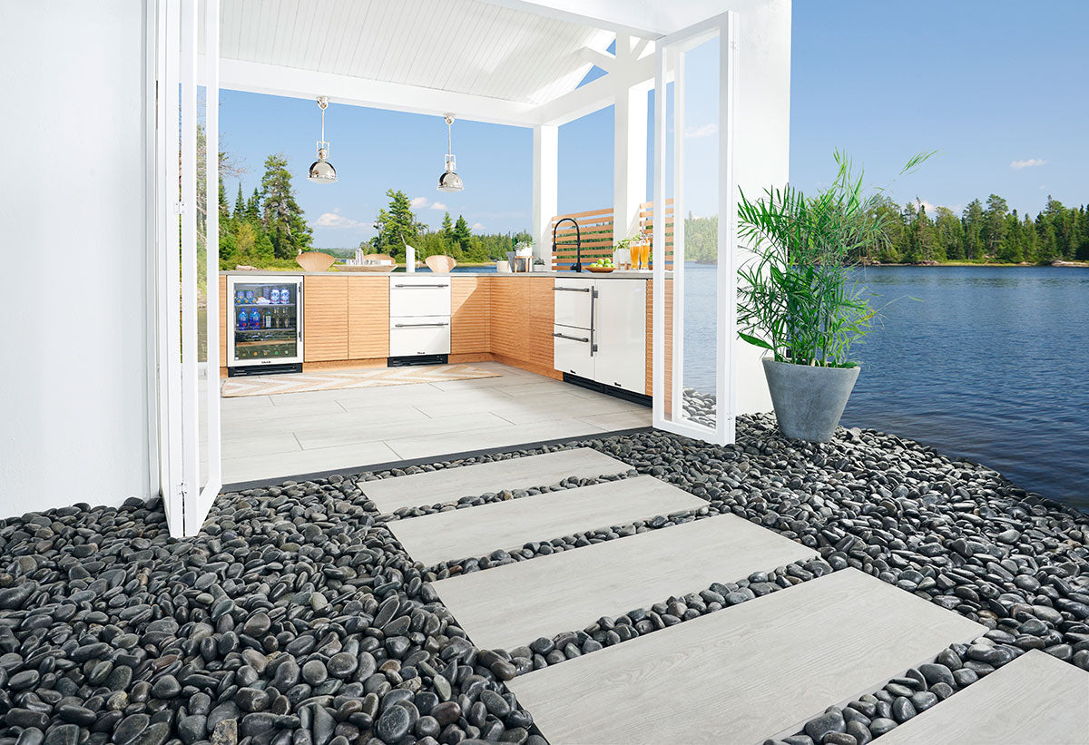 Black Polished Pebbles