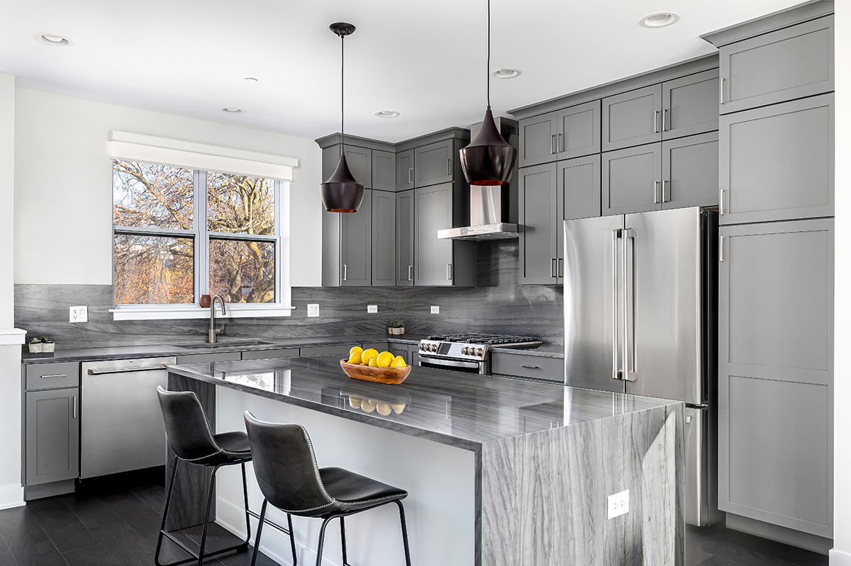 PLATINUM GRAY QUARTZITE
